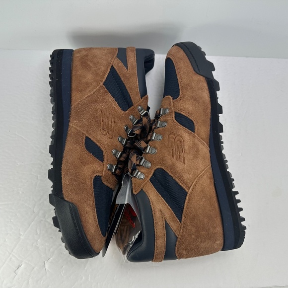 New Balance Rainier Boots Men’s 10.5. main image 3